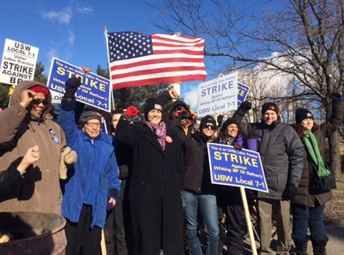 Strikers at the BP Whiting refinery. 