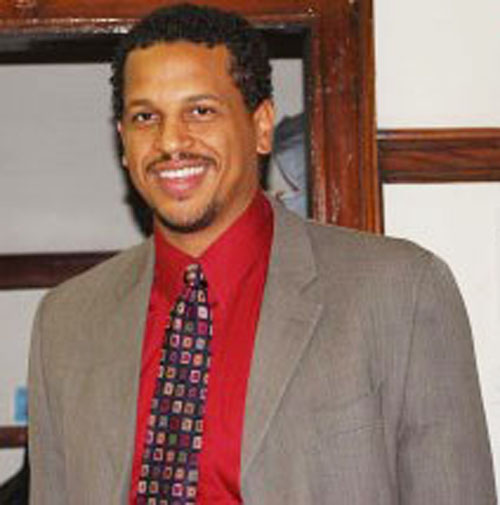 Blaine Elementary School principal Troy LaRaviere was selected by the Blaine Local School Council to be principal in 2011, a few months before Rahm Emanuel was inaugurated. Prior to becoming principal at Blaine, he taught at Social Justice High School and served as an assistant principal at Johnson 